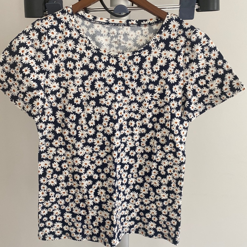 NWT flower shirt
